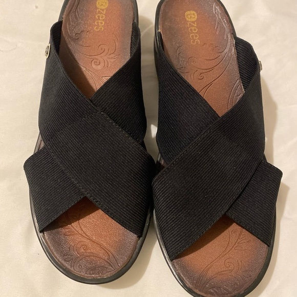 NEW Bzees “Desire” Sandals. Women’s Size 10M - Picture 7 of 8